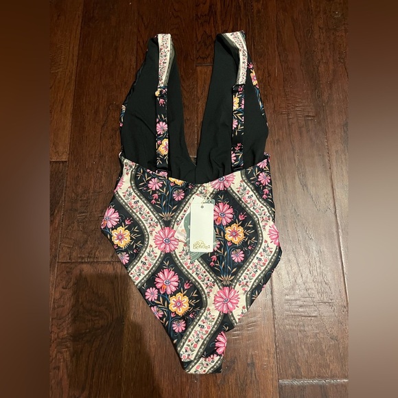 NWT Agua Bendita Ellis Aguja Floral Belted Floral One-Piece Cheeky Swimsuit - Picture 4 of 10